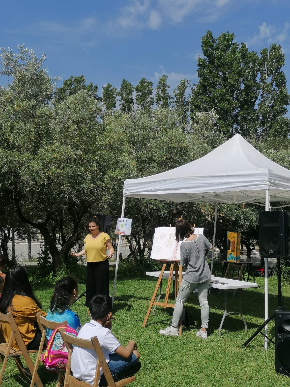 Les Invisibles - Galeria